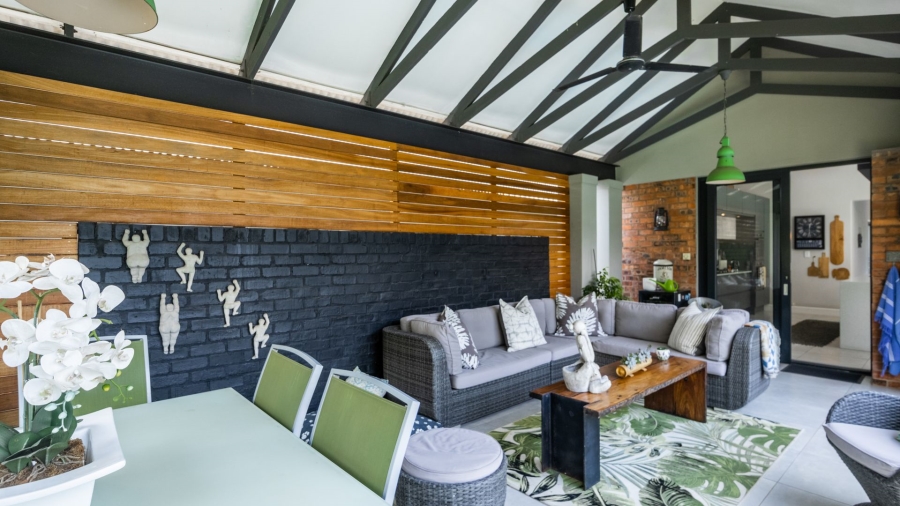 3 Bedroom Property for Sale in The Coves North West